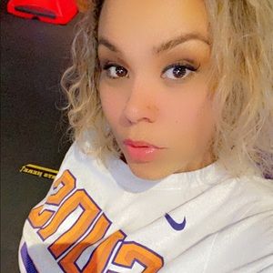 Meet your Posher, Candace